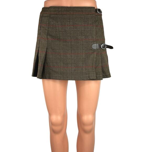 Brandy Melville Brown Plaid Buckle Strap Pleated High Waisted Skirt Size S/M - Picture 1 of 5